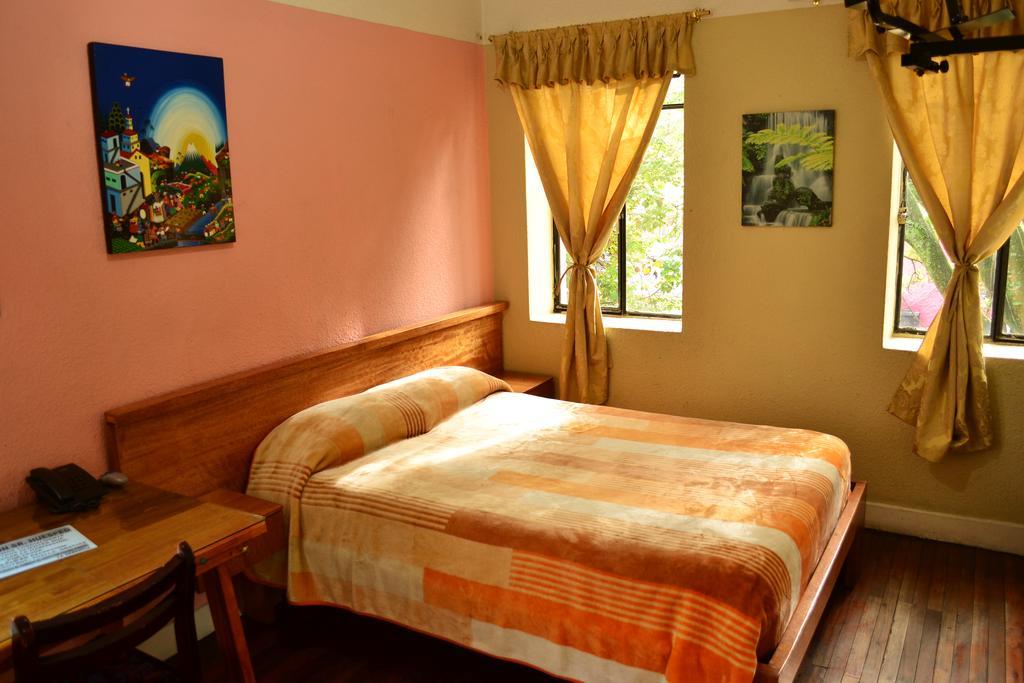 קיטו Hostal Loro Verde מראה חיצוני תמונה