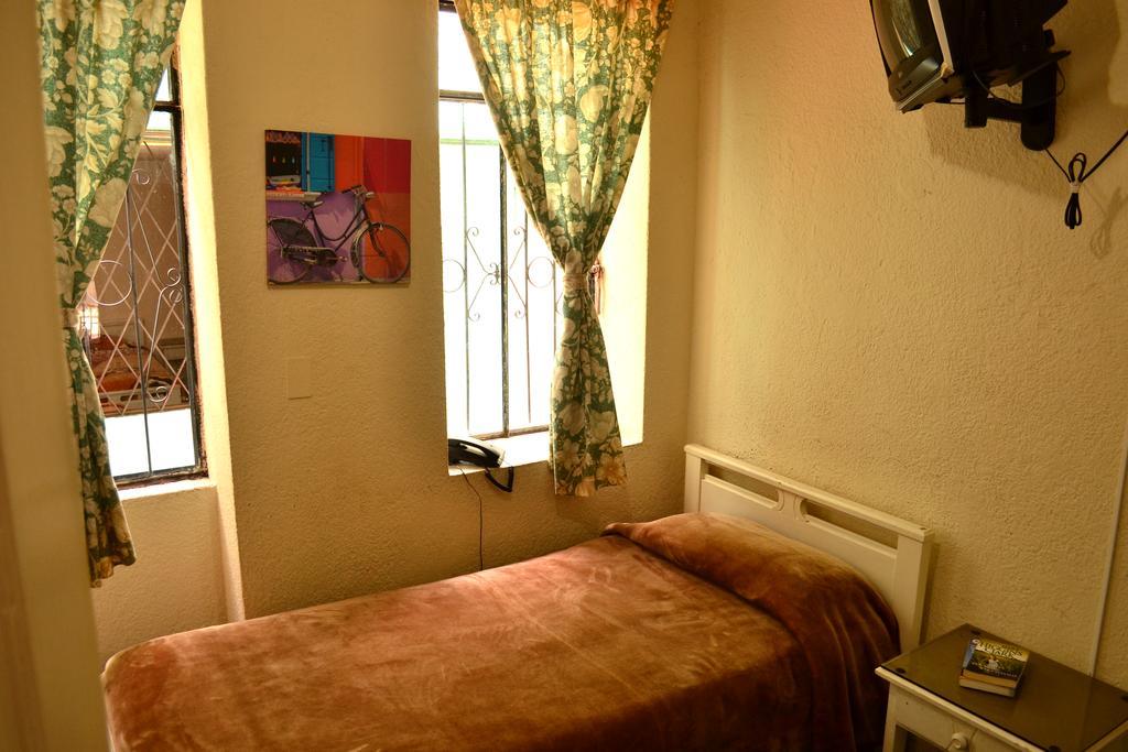 קיטו Hostal Loro Verde מראה חיצוני תמונה