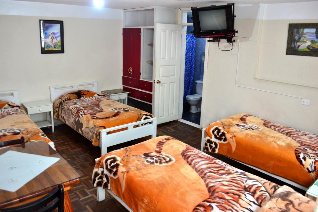 קיטו Hostal Loro Verde מראה חיצוני תמונה